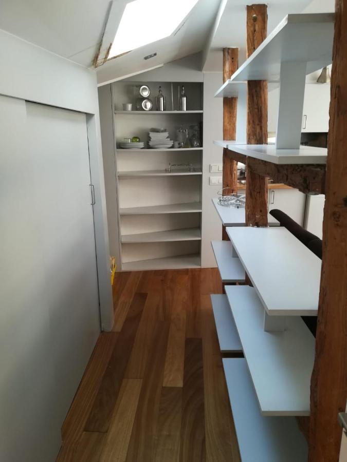 Impresionante Apartamento En Malasana Madrid Exterior foto